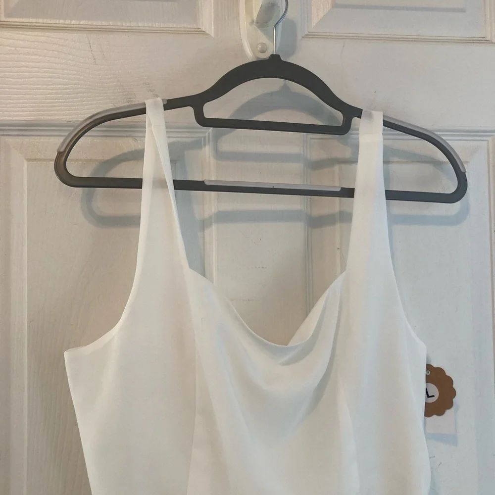 NEW large beautiful long white dress